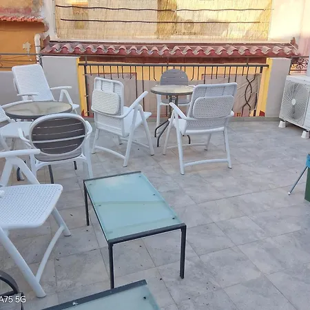 Su Sorighe. 公寓 *