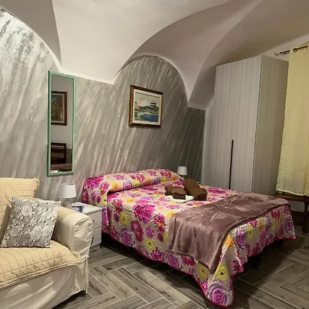Su Sorighe. Apartment