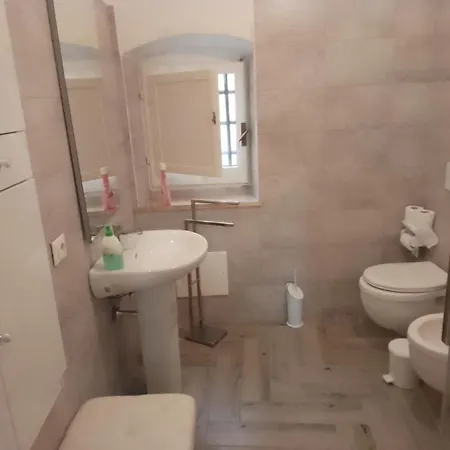 Su Sorighe. Apartment *